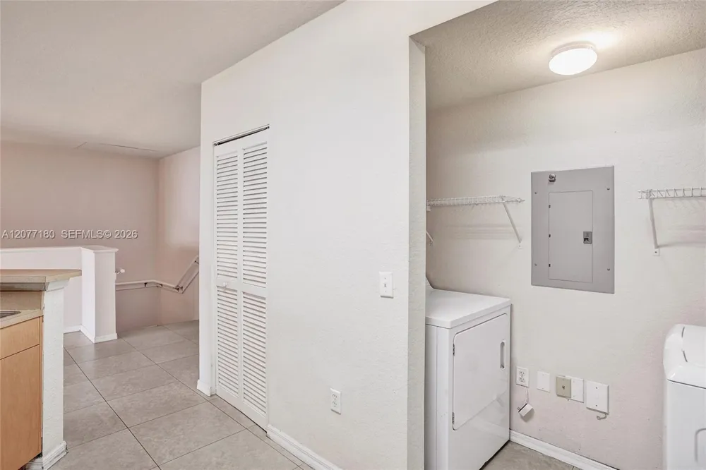 202 Belmont Ln #202 North Lauderdale, FL 33068