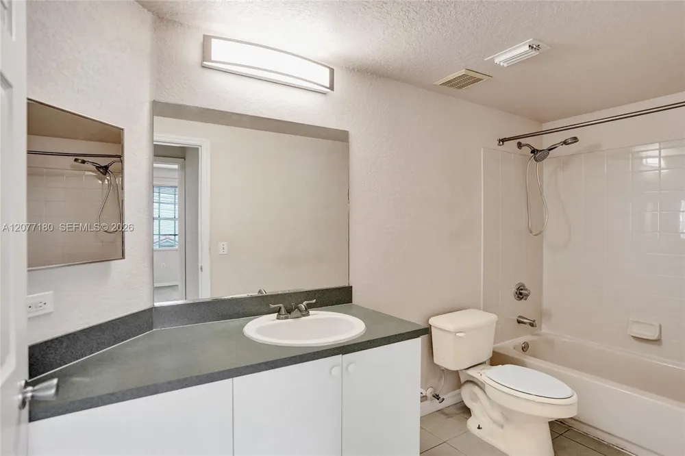 202 Belmont Ln #202 North Lauderdale, FL 33068