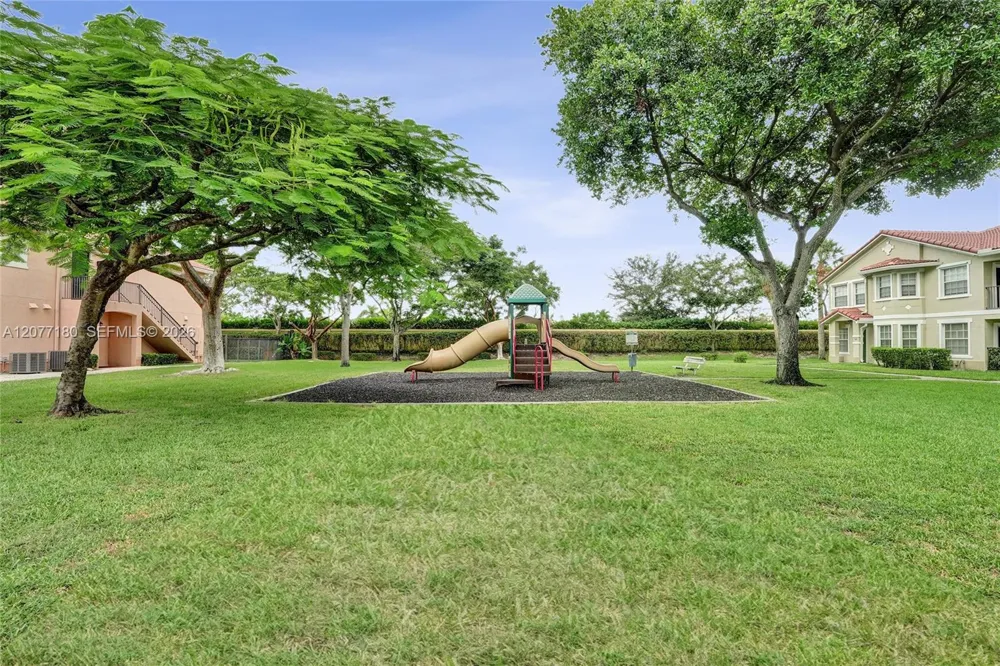 202 Belmont Ln #202 North Lauderdale, FL 33068
