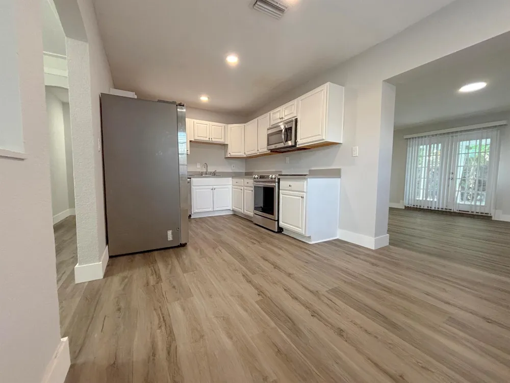 6720 SW 17TH STREET SW North Lauderdale, FL 33068
