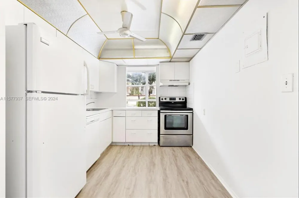 2001 ATLANTIC SHORES BOULEVARD #109 Hallandale Beach, FL 33009