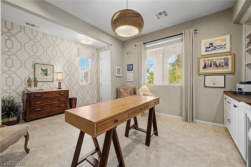 3939 Catlyn Woods Avenue Las Vegas, NV 89141