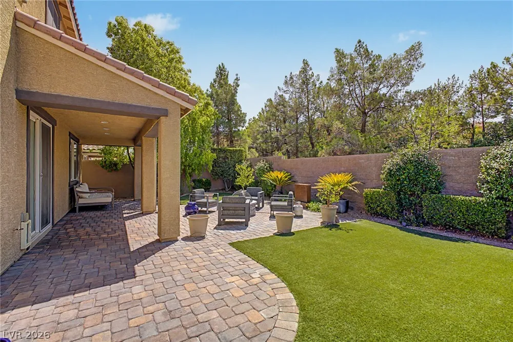 3939 Catlyn Woods Avenue Las Vegas, NV 89141