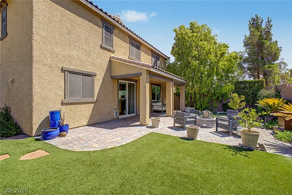 3939 Catlyn Woods Avenue Las Vegas, NV 89141
