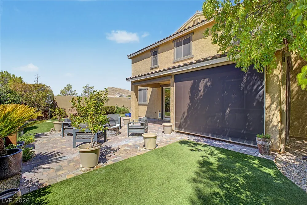 3939 Catlyn Woods Avenue Las Vegas, NV 89141