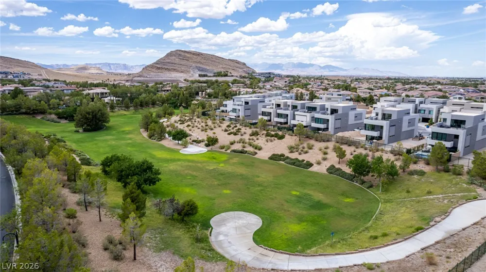 3939 Catlyn Woods Avenue Las Vegas, NV 89141