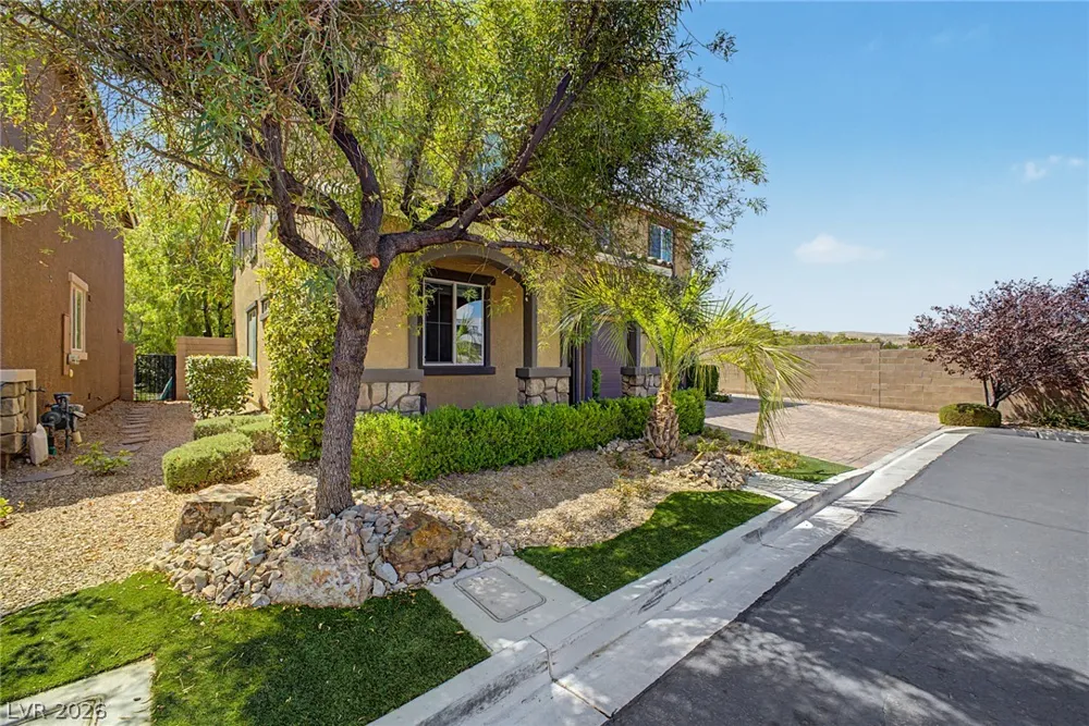 3939 Catlyn Woods Avenue Las Vegas, NV 89141