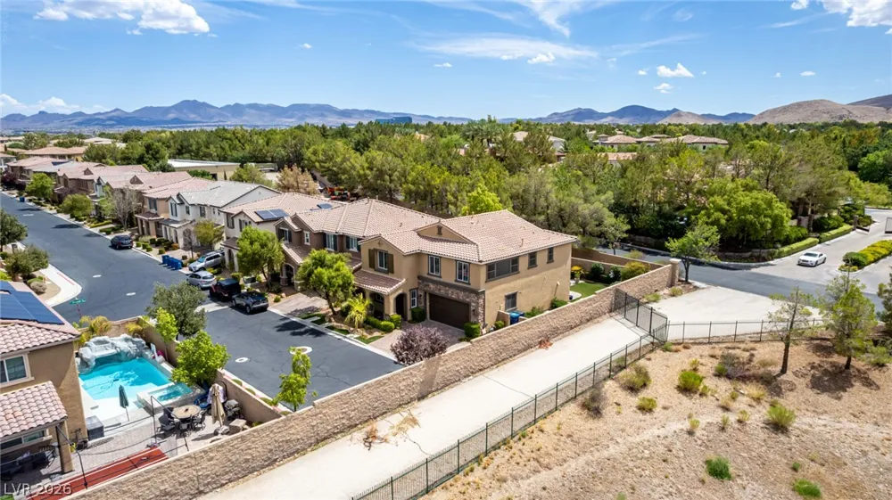 3939 Catlyn Woods Avenue Las Vegas, NV 89141