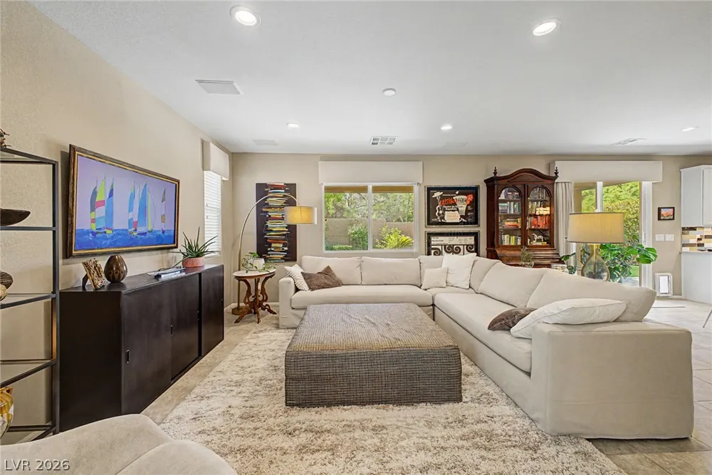 3939 Catlyn Woods Avenue Las Vegas, NV 89141