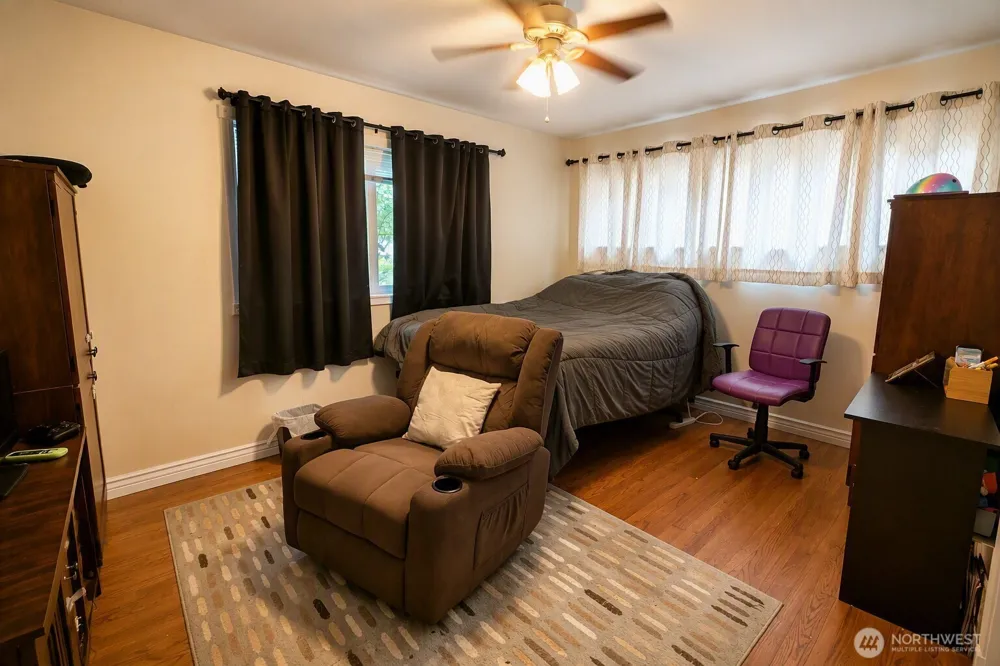 2302 Cedar Place Longview, WA 98632