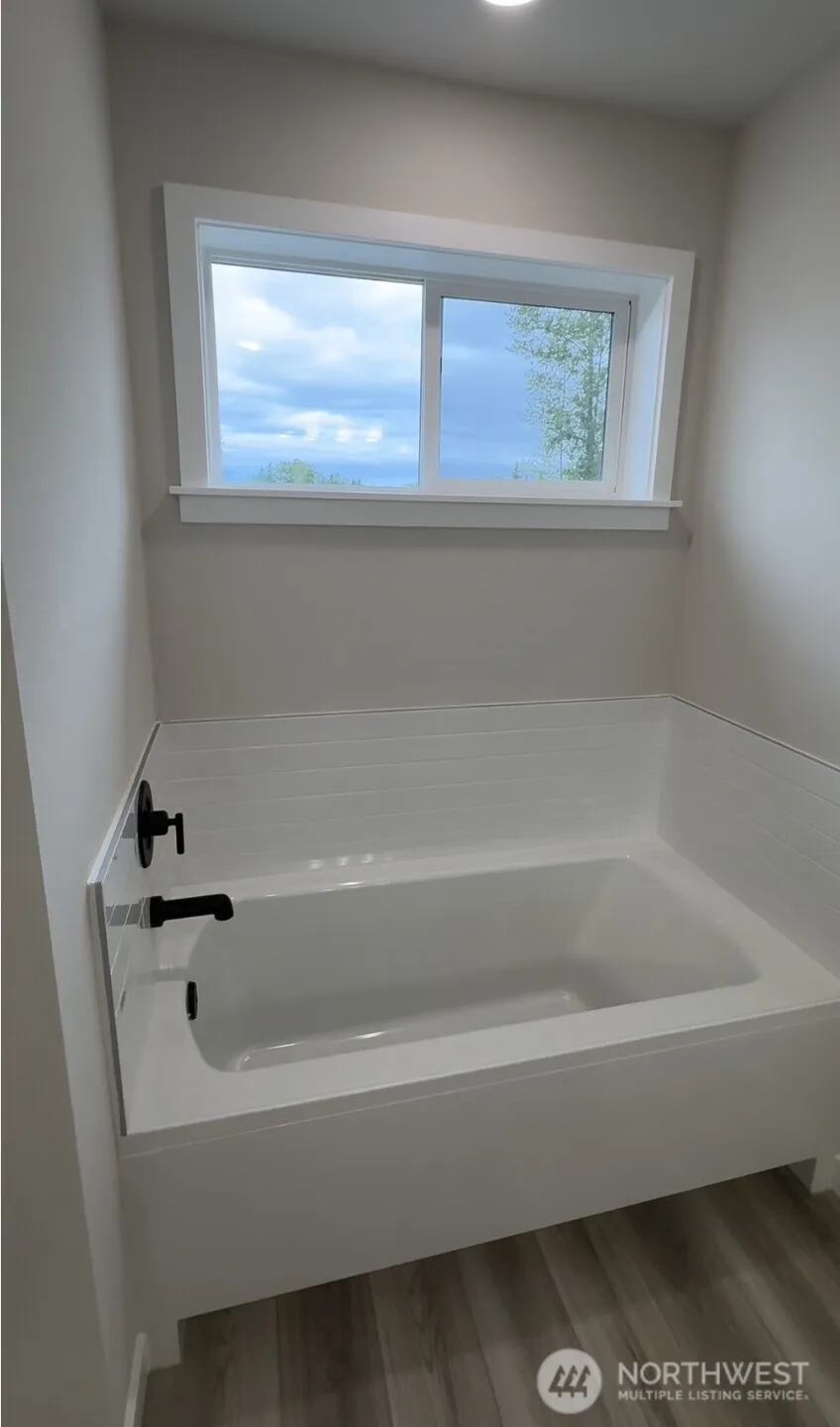 5162 86th Ave NE Marysville, WA 98270