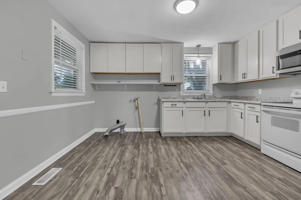 143 N Meadow Dr Clarksville, TN 37043