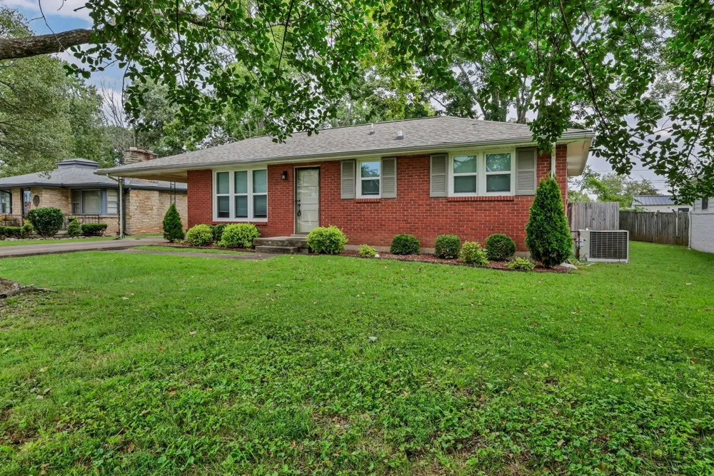 143 N Meadow Dr Clarksville, TN 37043