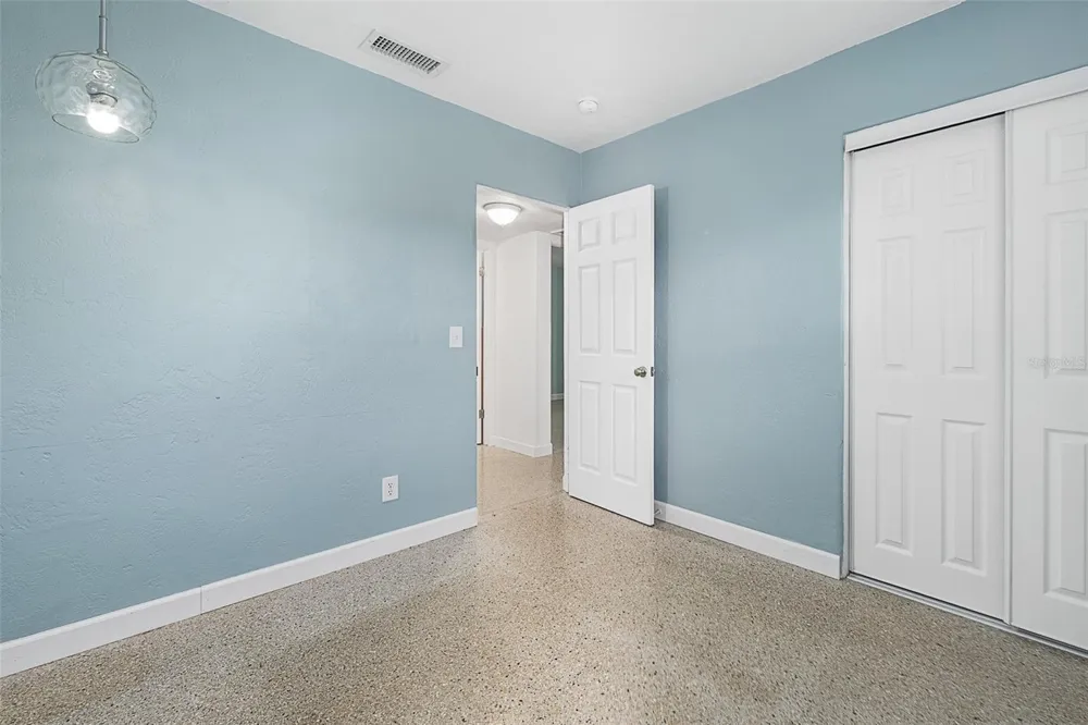 700 KATHERINE STREET South Daytona, FL 32119