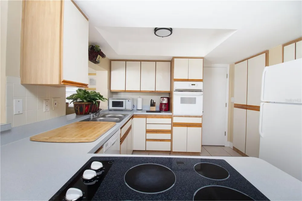 4333 NEWBURY DRIVE New Port Richey, FL 34652