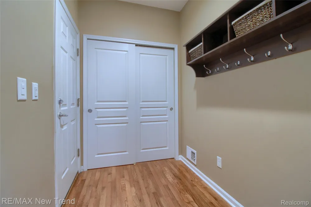 59318 Peters Barn Drive Lyon Charter Township, MI 48178
