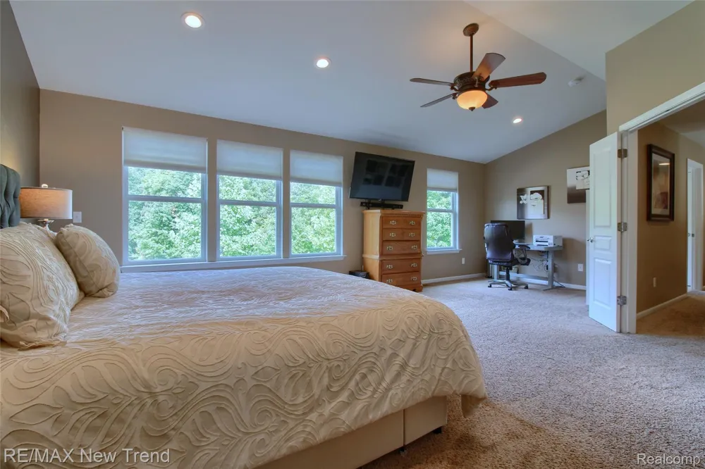 59318 Peters Barn Drive Lyon Charter Township, MI 48178