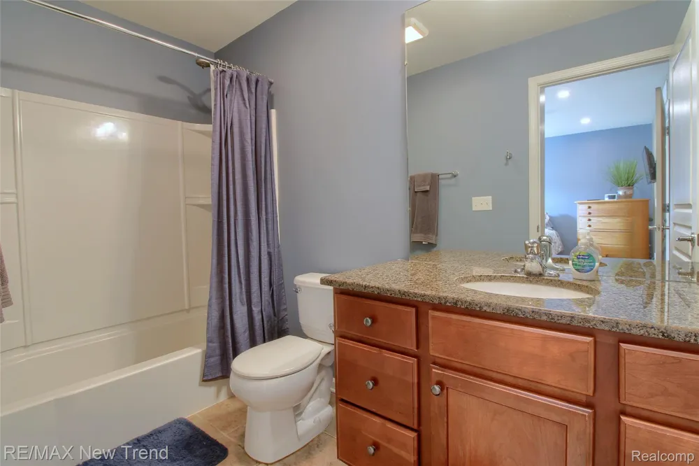 59318 Peters Barn Drive Lyon Charter Township, MI 48178