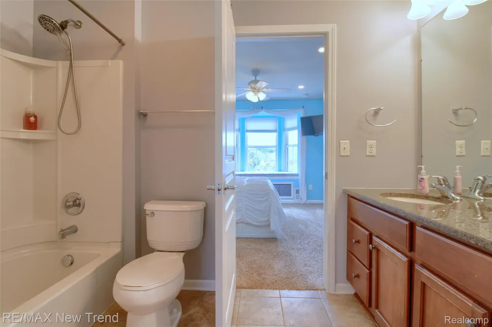 59318 Peters Barn Drive Lyon Charter Township, MI 48178