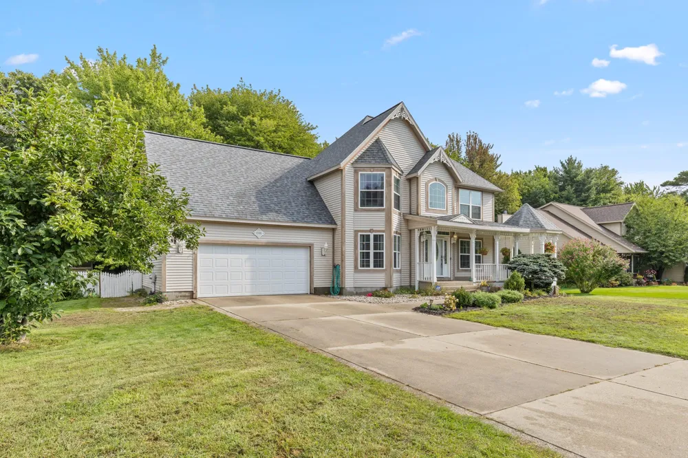 1106 Brookway Court Norton Shores City, MI 49441