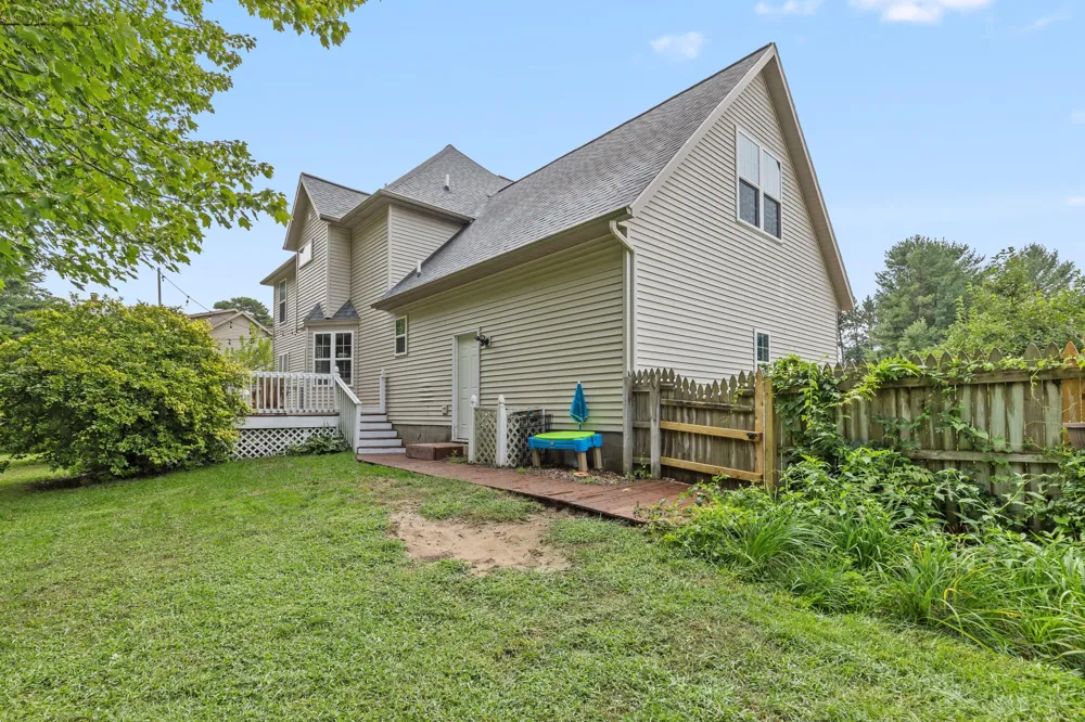 1106 Brookway Court Norton Shores City, MI 49441