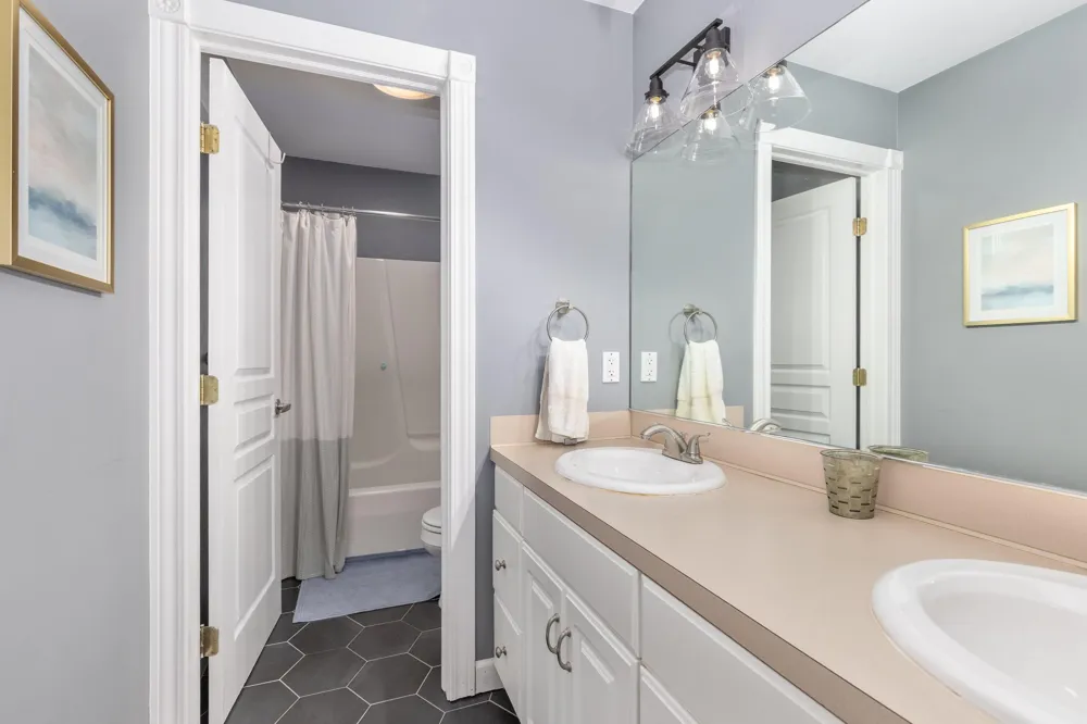 1106 Brookway Court Norton Shores City, MI 49441