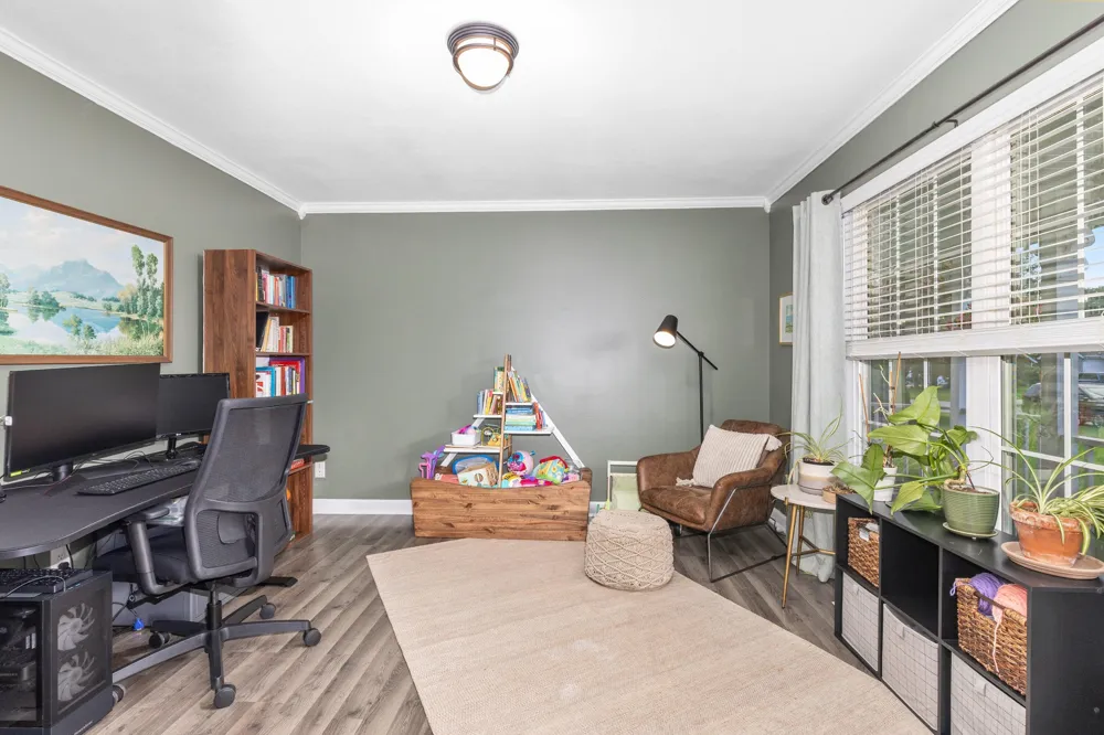 1106 Brookway Court Norton Shores City, MI 49441