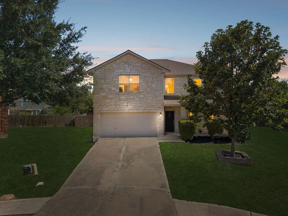 18601 White Water Cove Pflugerville, TX 78660