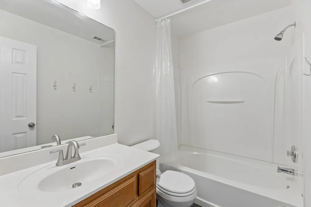 18601 White Water Cove Pflugerville, TX 78660