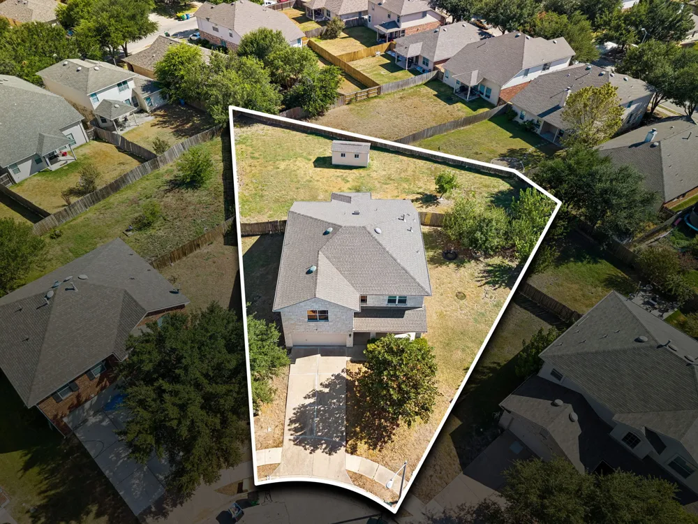 18601 White Water Cove Pflugerville, TX 78660