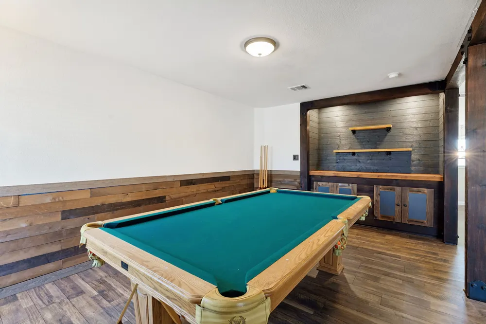 18601 White Water Cove Pflugerville, TX 78660