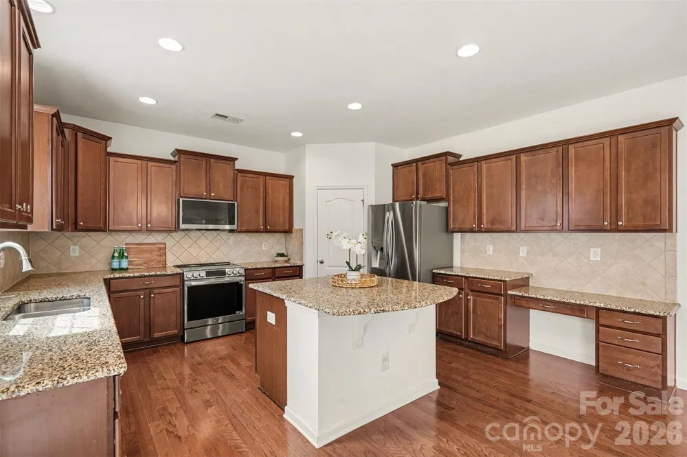 5810 Castlecove Road Charlotte, NC 28273