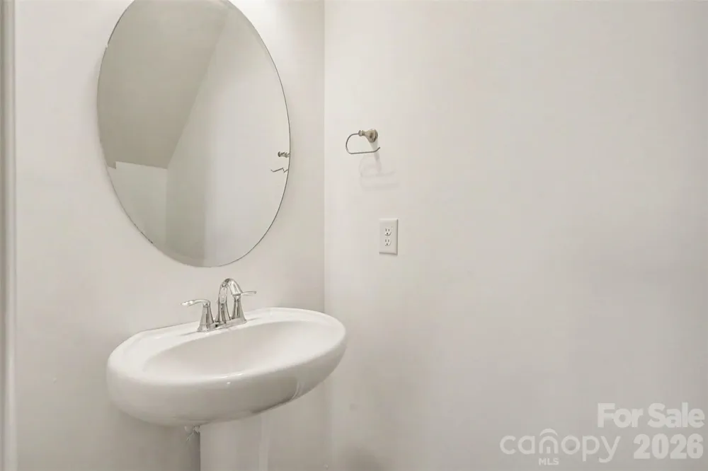 5810 Castlecove Road Charlotte, NC 28273