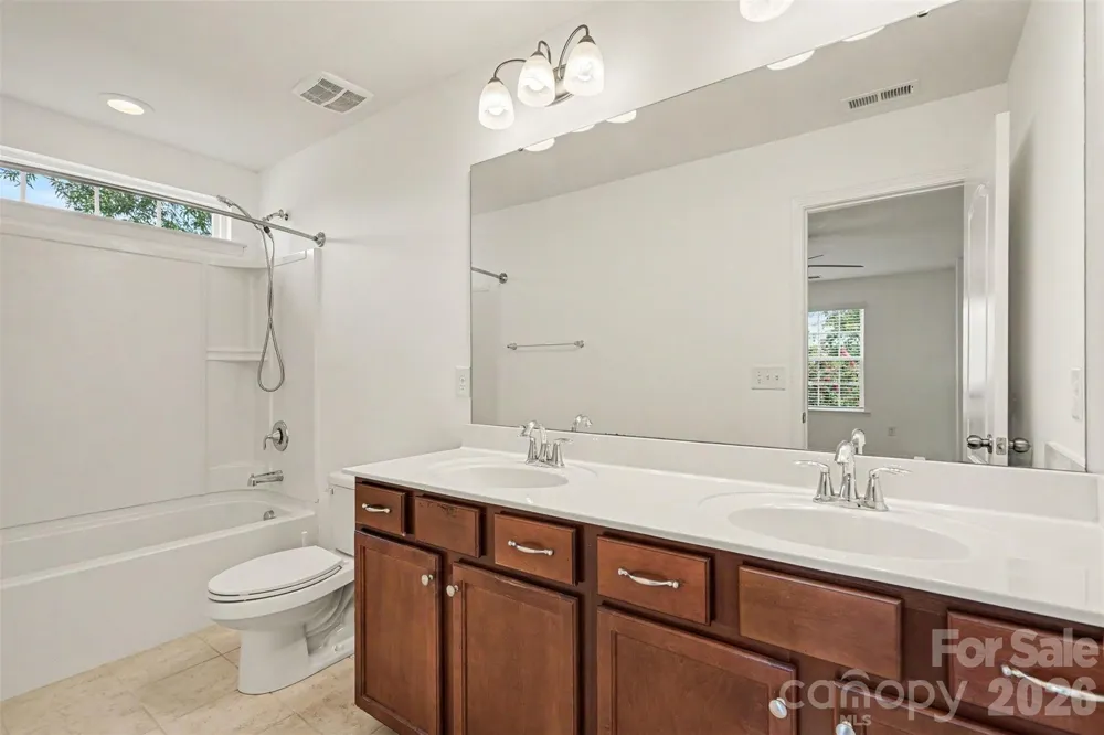 5810 Castlecove Road Charlotte, NC 28273