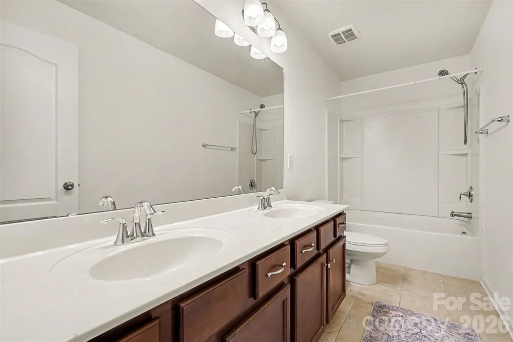 5810 Castlecove Road Charlotte, NC 28273