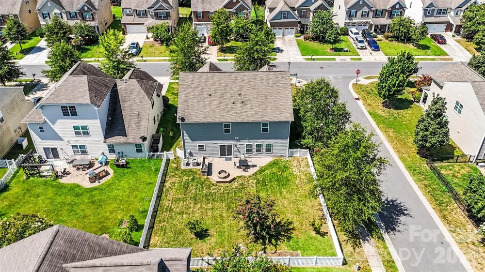 5810 Castlecove Road Charlotte, NC 28273