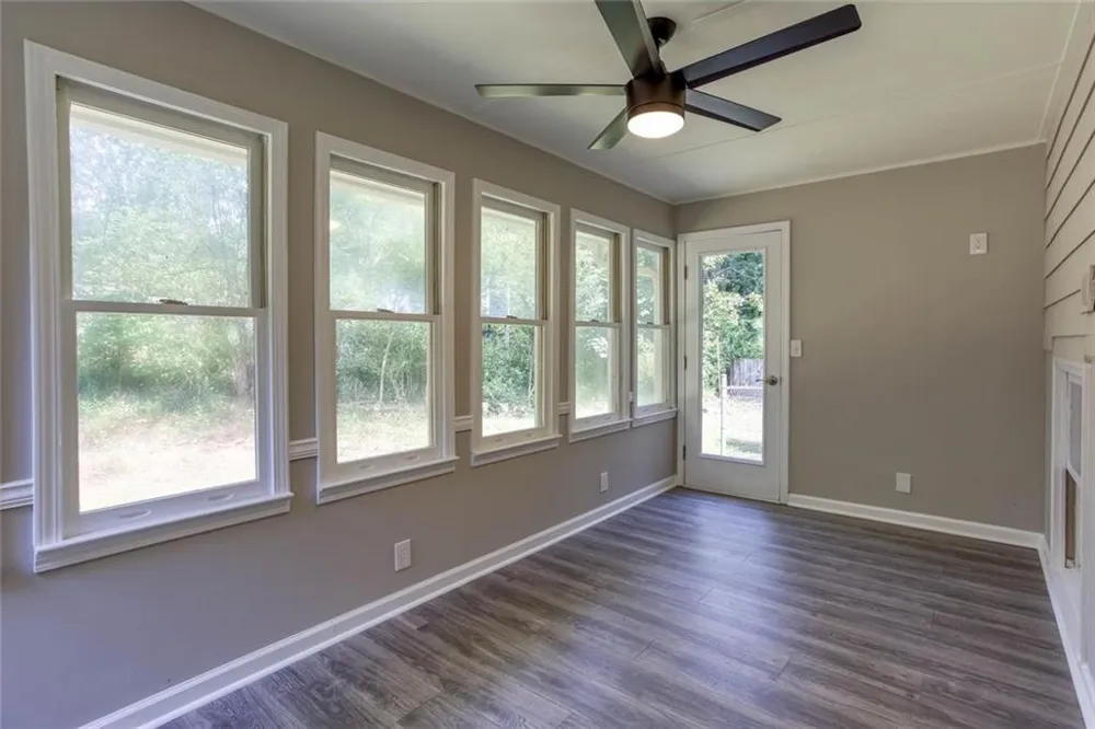 185 Lakeshore Circle SE Acworth, GA 30101