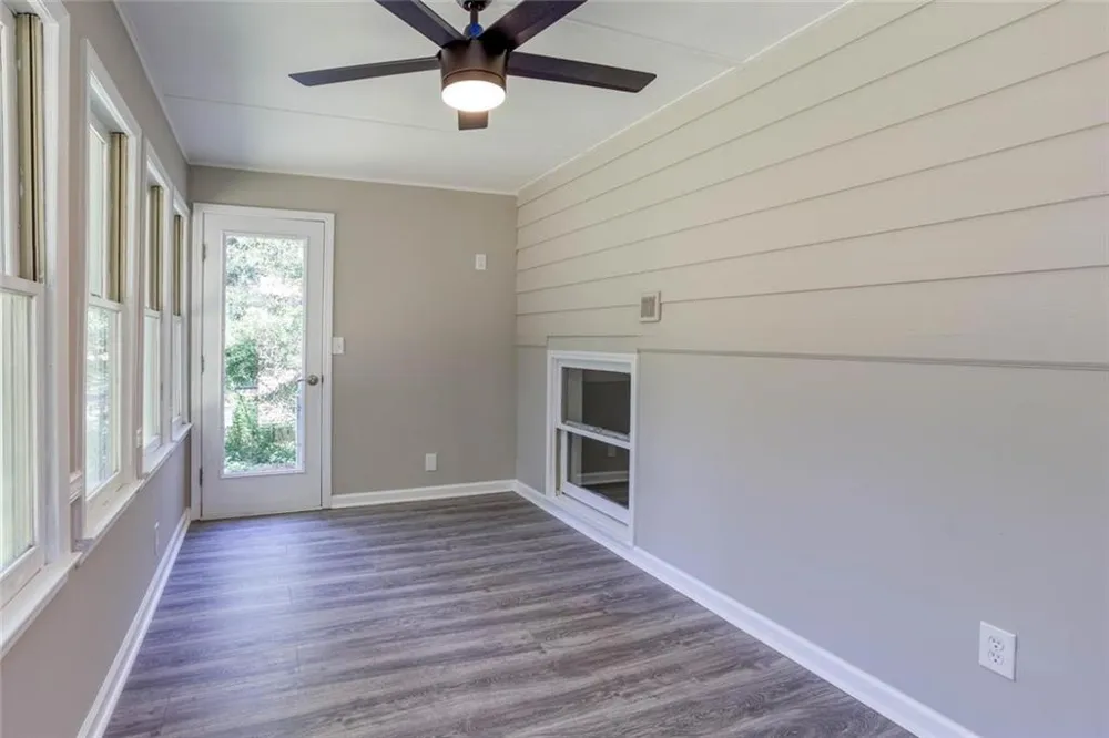 185 Lakeshore Circle SE Acworth, GA 30101