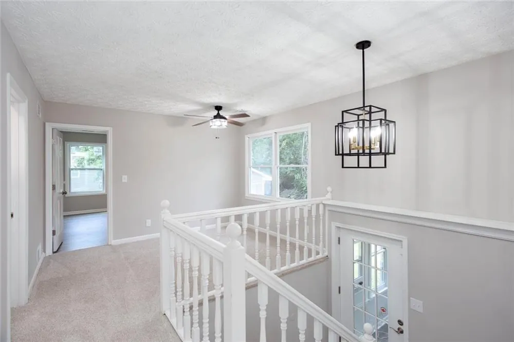 185 Lakeshore Circle SE Acworth, GA 30101