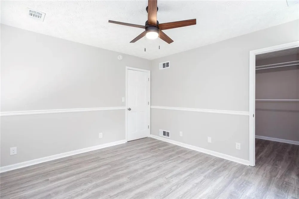 185 Lakeshore Circle SE Acworth, GA 30101