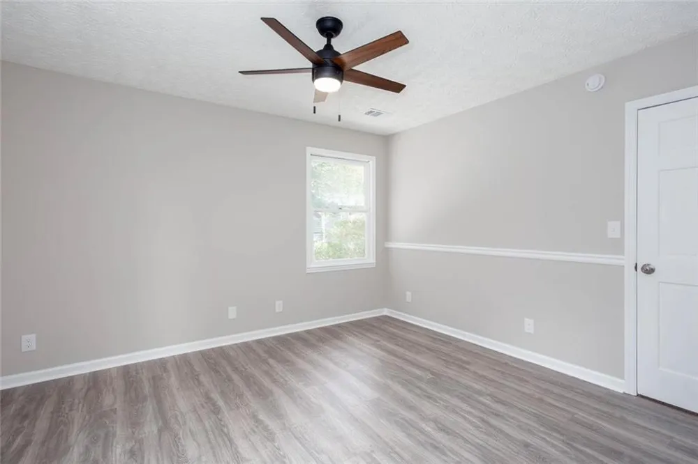 185 Lakeshore Circle SE Acworth, GA 30101