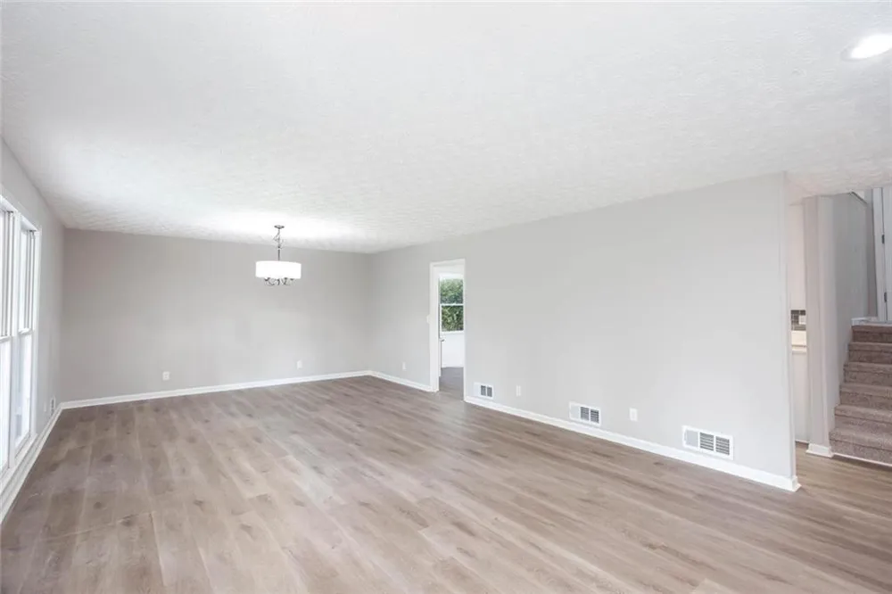 185 Lakeshore Circle SE Acworth, GA 30101