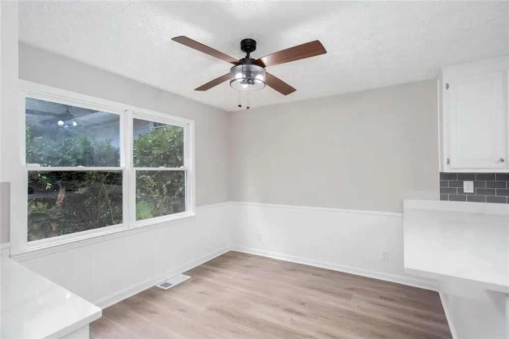 185 Lakeshore Circle SE Acworth, GA 30101
