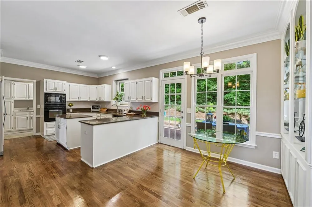 6844 Wynbrooke Cove Stone Mountain, GA 30087