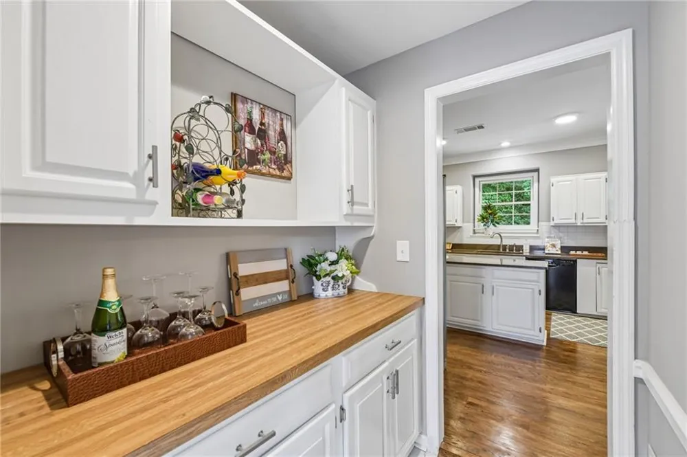 6844 Wynbrooke Cove Stone Mountain, GA 30087