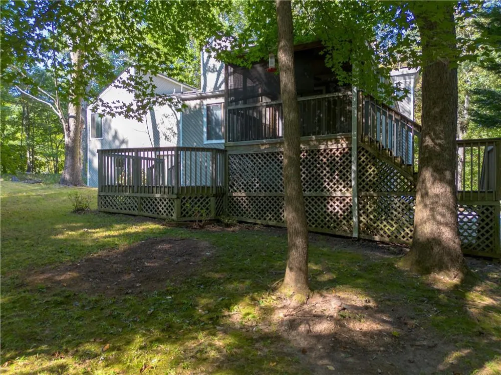 1100 Pine Grove Pointe Drive Roswell, GA 30075