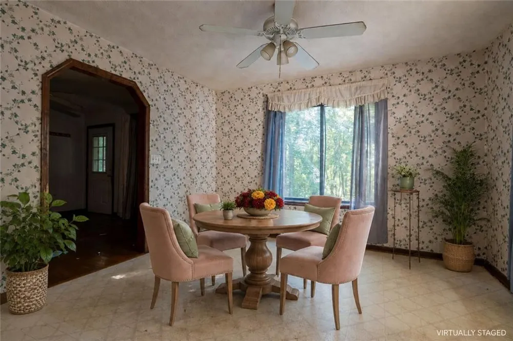 1100 Pine Grove Pointe Drive Roswell, GA 30075