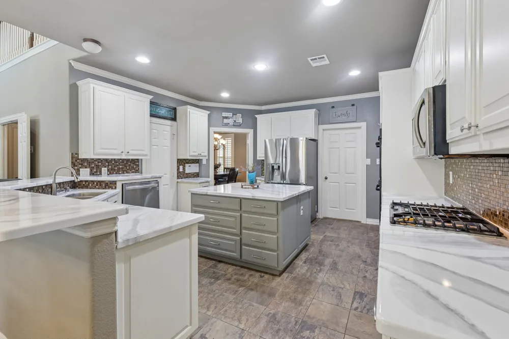 6328 Creek Bluff Court Sachse, TX 75048