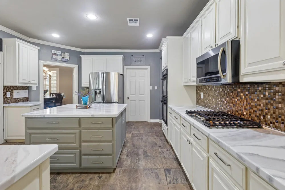 6328 Creek Bluff Court Sachse, TX 75048