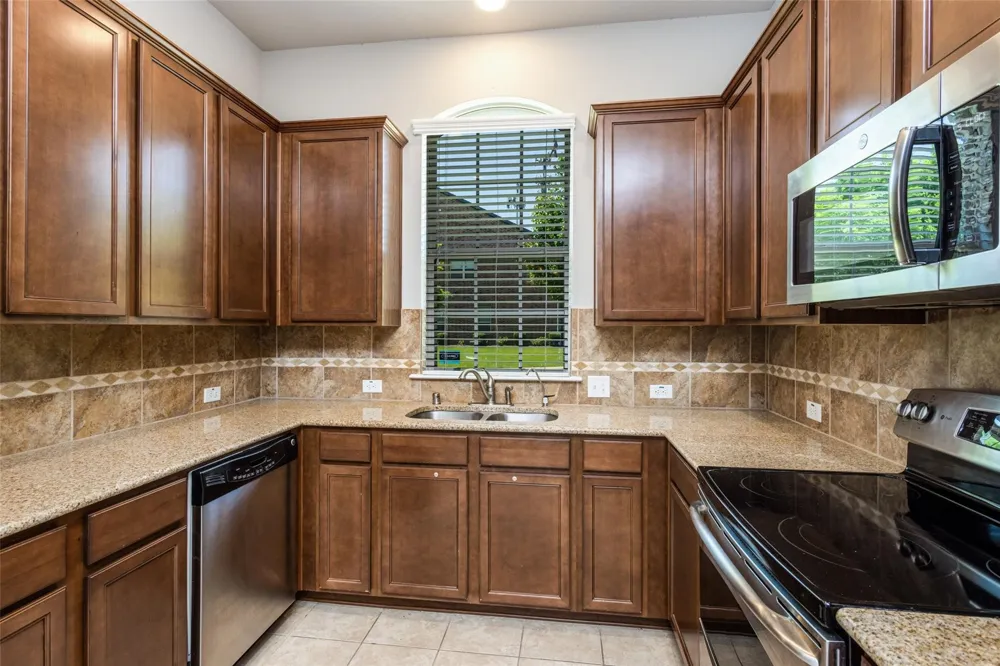 1605 Black Duck Terrace #F Carrollton, TX 75010